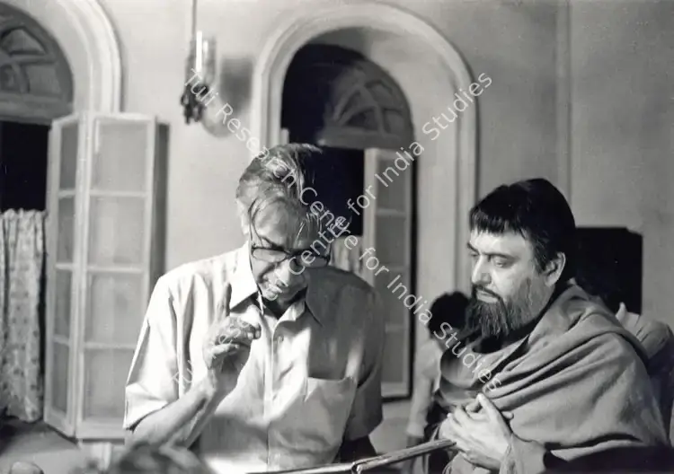 Ghosh, Nemai (Still Photographer), Shakha Proshakha, 1991 | Working Still | CinemaEducation | 00663764