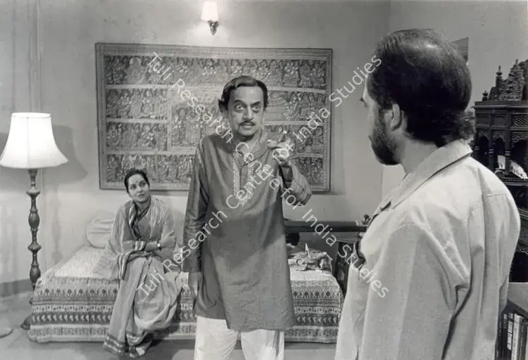 Raha, Barun (Cinematographer), Agantuk, 1991 | Photographic Still | CinemaEducation | 00662920