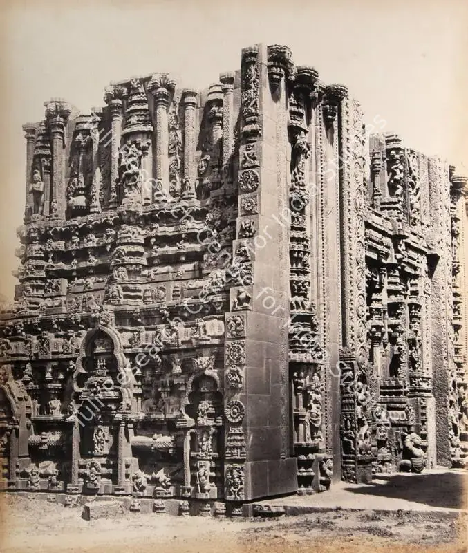 Lyon, Edmund David (Photographer), Tarputtri Temple. Carvings at base of Gopuram (South Entrance), 1868 | Antiquarian Photograph | Photography | 00116184