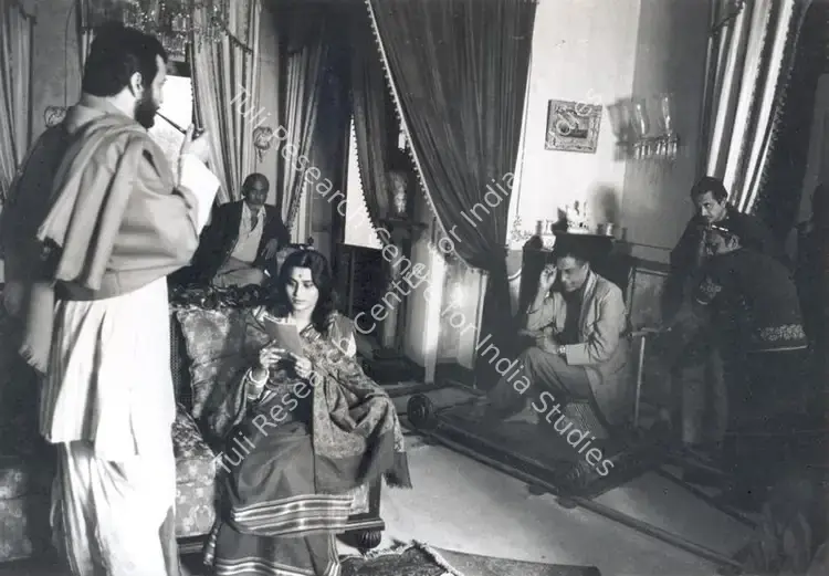 Ghosh, Nemai (Still Photographer), Ghare Baire, 1985 | Working Still | CinemaEducation | 00663700