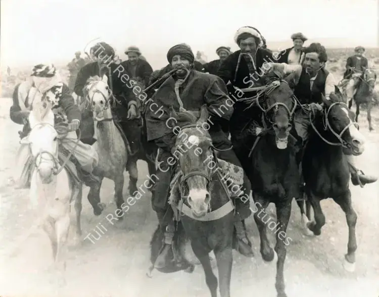 Ahmed, Nazir (Producer), Khuda Gawah, 1992 | Photographic Still | CinemaEducation | 00762313