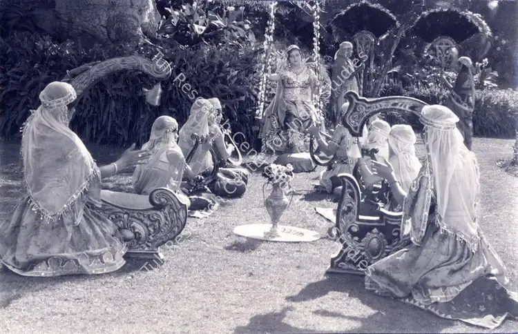 Irani, Rustom B. (Cinematographer), Gul Sanovar, 1934 | Photographic Still | CinemaEducation | 00831457