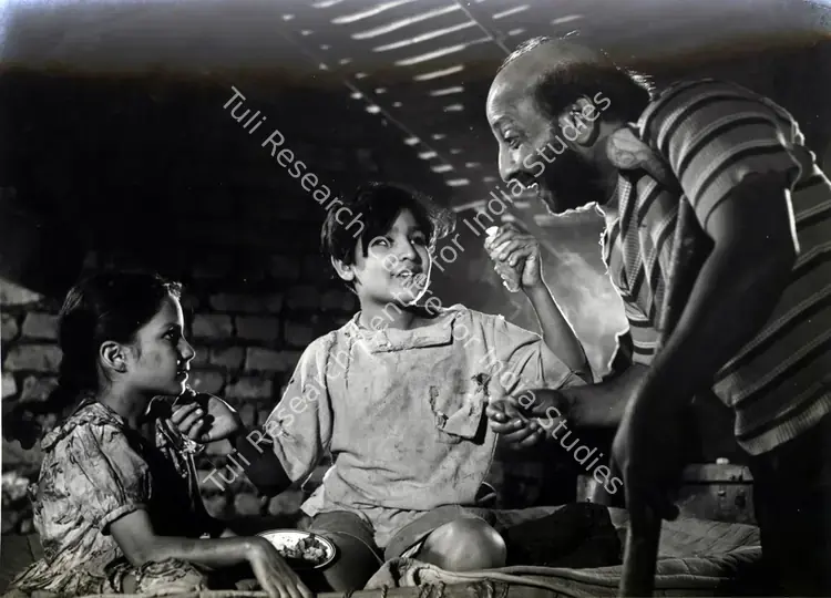 Dutt, Taru (Cinematographer), Boot Polish, 1954 | Photographic Still | CinemaEducation | 00830637