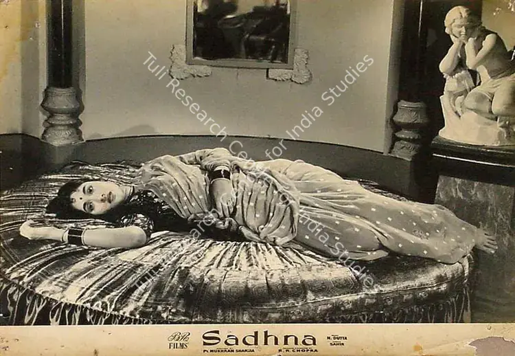 Malhotra, M.N. (Cinematographer), Sadhna, 1958 | Lobby Card | CinemaEducation | 00826405