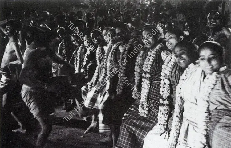 Ghatak, Ritwik (Director), Arupkatha, 0 | Photographic Still, Rows and Rows of Fences, 2000 | CinemaEducation | 00457592