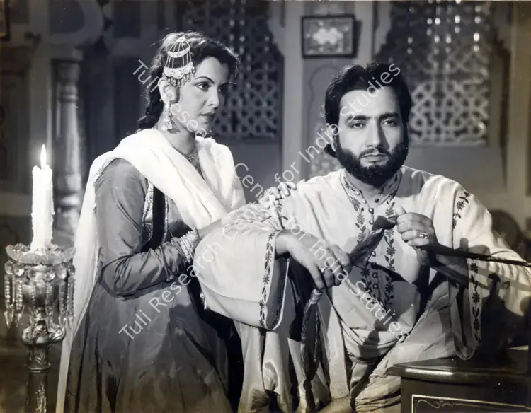 Avadhut, V. (Cinematographer), Mirza Ghalib, 1954 | Photographic Still | CinemaEducation | 00832456