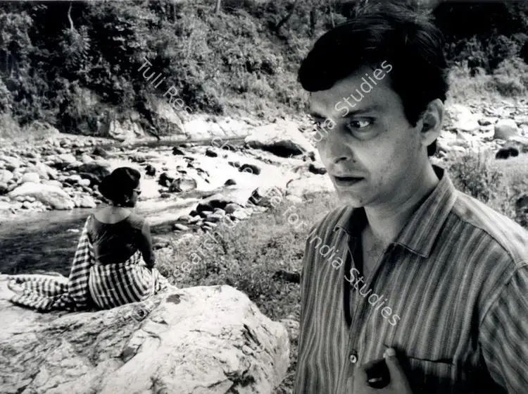 Ray, Satyajit (Director), Ka Purush Maha Purush, 1965 | Photographic Still | CinemaEducation | 00663427