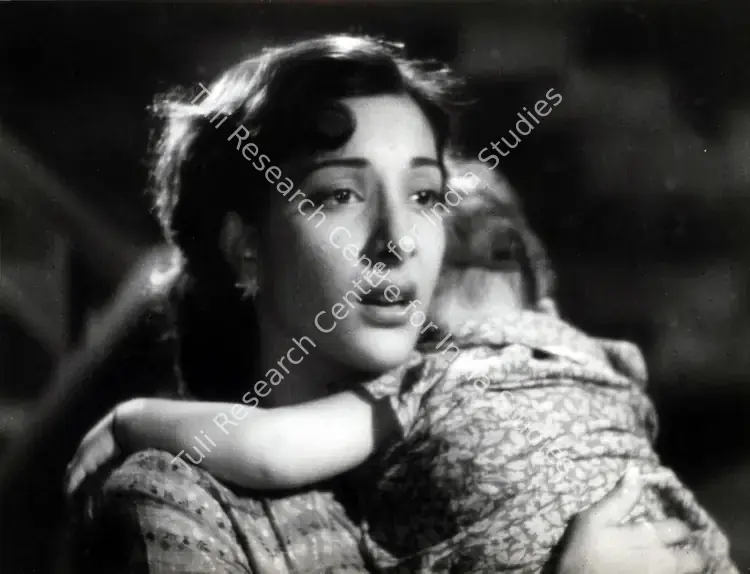 Reddy, V.N. (Cinematographer), Aag, 1948 | Photographic Still | CinemaEducation | 00829785