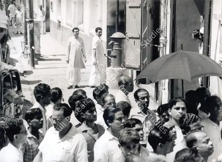 Mitra, Subrata (Cinematographer), Mahanagar, 1963 | Photographic Still | CinemaEducation | 00663441