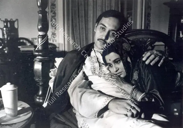 Roy, Soumendu (Cinematographer), Ghare Baire, 1985 | Photographic Still | CinemaEducation | 00663310