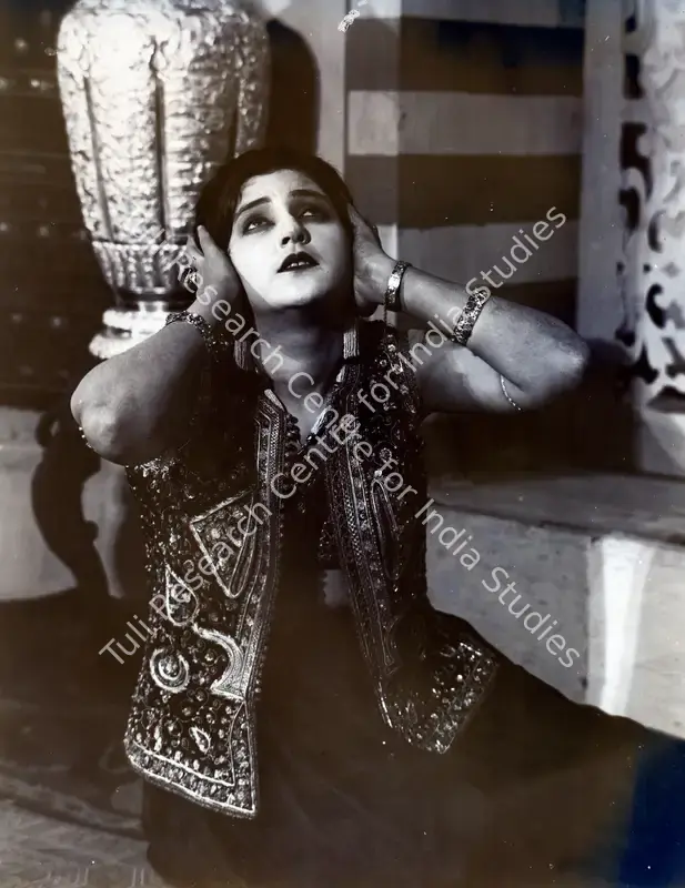 Master, Homi (Director), Khawab E Hasti, 1934 | Photographic Still | CinemaEducation | 00831967