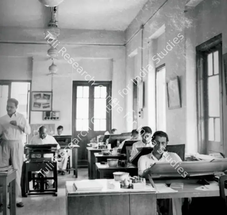 Unknown (Photographer). Ray at work in D. J. Keymer. c.1945 | Contemporary Photograph | CinemaEducation | 00724395