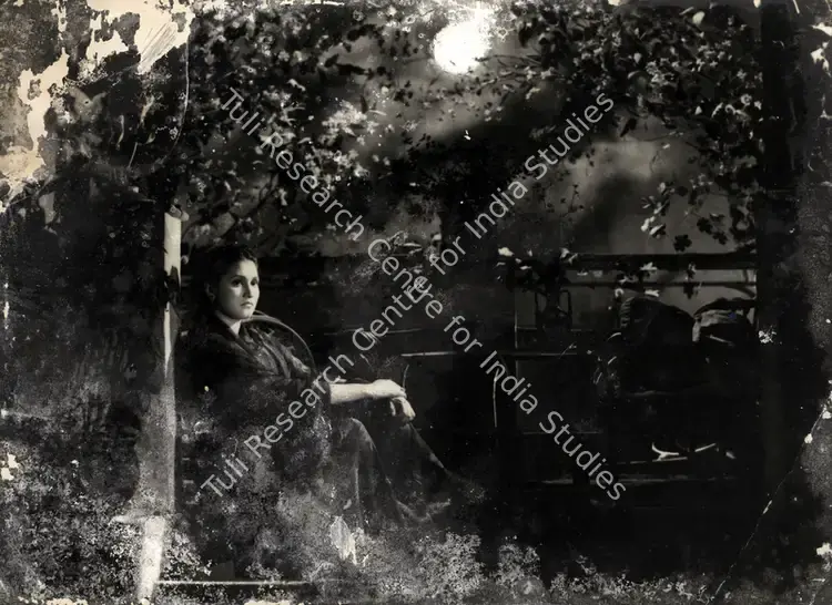 Issac, P. (Cinematographer), Jugnu, 1947 | Photographic Still | CinemaEducation | 00831872