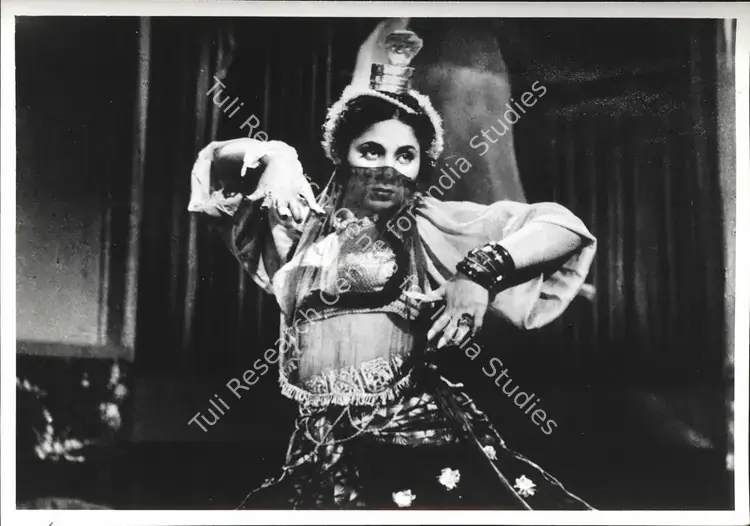 Ratra, V. (Cinematographer), Baazi, 1951 | Photographic Still | CinemaEducation | 00835331