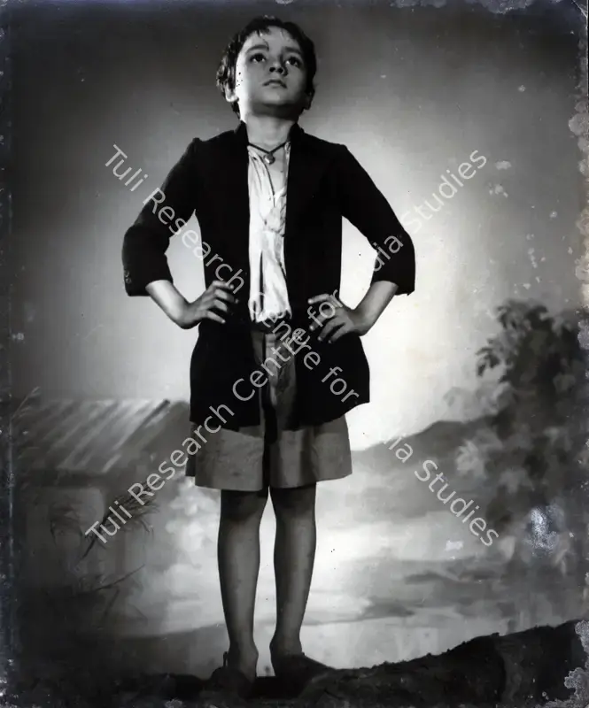 Ramachandra (ii) (Cinematographer), Munna, 1954 | Photographic Still | CinemaEducation | 00832621