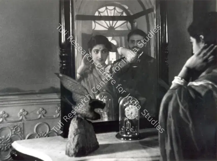 Roy, Soumendu (Cinematographer), Teen Kanya, 1961 | Photographic Still | CinemaEducation | 00663642