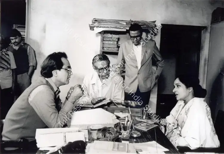 Ghosh, Nemai (Still Photographer), Ganashatru, 1990 | Working Still | CinemaEducation | 00663696