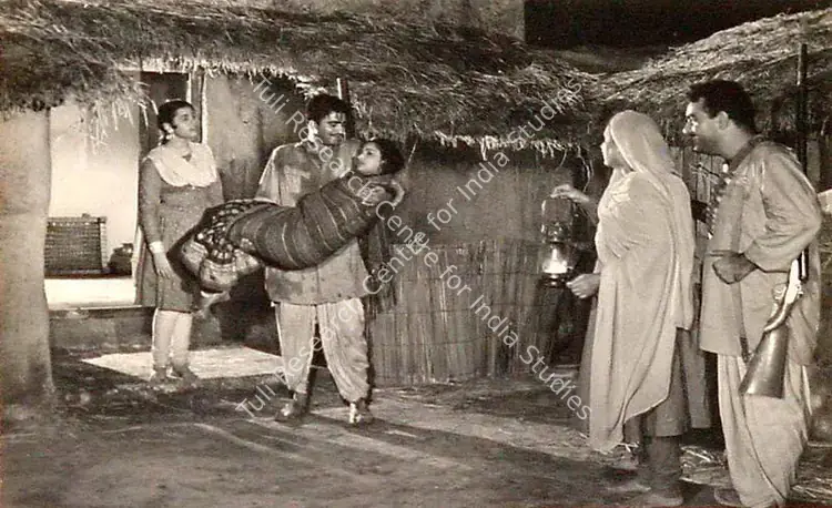 Bhattacharjee, Apurba (Cinematographer), Mujhe Jeene Do, 1963 | Lobby Card | CinemaEducation | 00820612