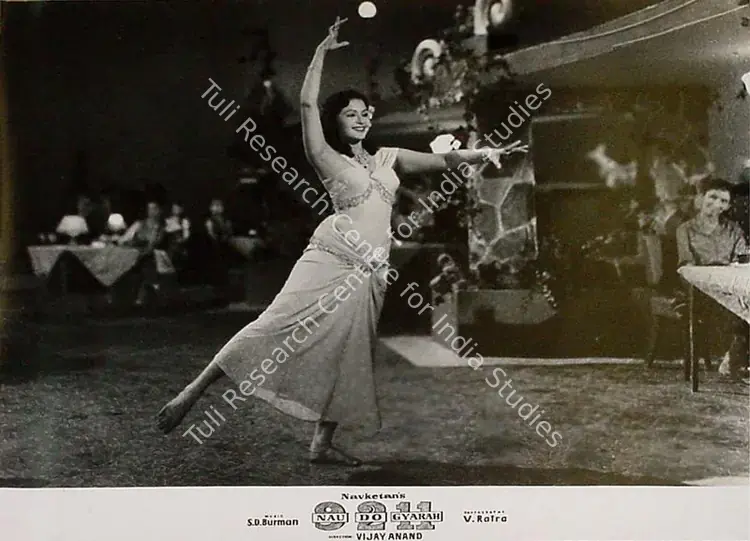 Ratra, V. (Cinematographer), Nau Do Gyarah, 1957 | Lobby Card | CinemaEducation | 00821005