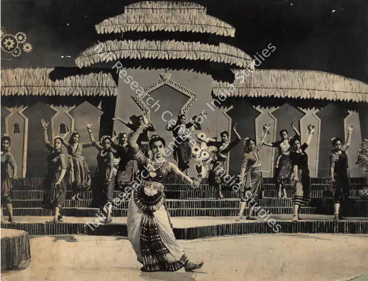 Gupta, Dilip (Cinematographer), Jab Pyar Kisise Hota Hai, 1961 | Photographic Still | CinemaEducation | 00831696