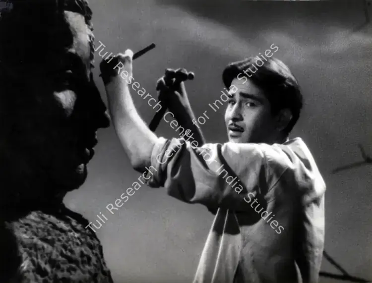 Reddy, V.N. (Cinematographer), Aag, 1948 | Photographic Still | CinemaEducation | 00829781