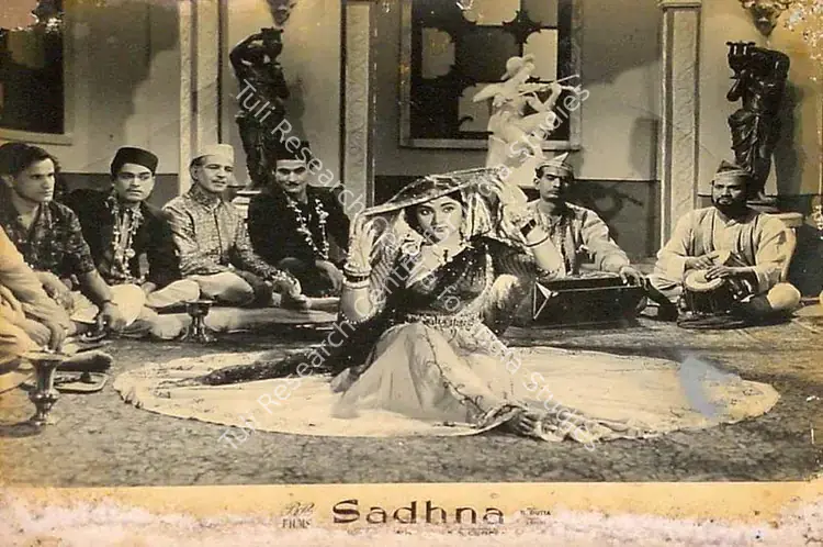 Malhotra, M.N. (Cinematographer), Sadhna, 1958 | Lobby Card | CinemaEducation | 00826404