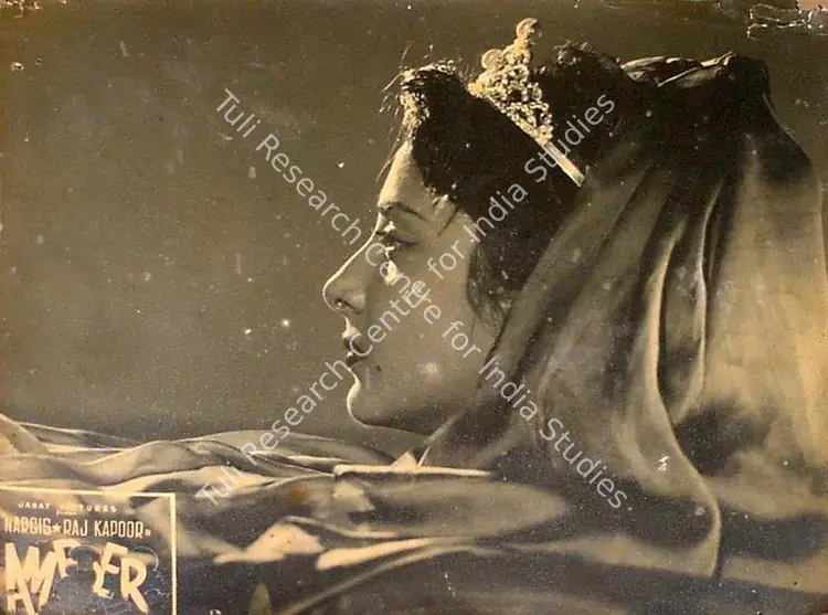 Naik, Saju (Cinematographer), Amber, 1952 | Lobby Card | CinemaEducation | 00829738