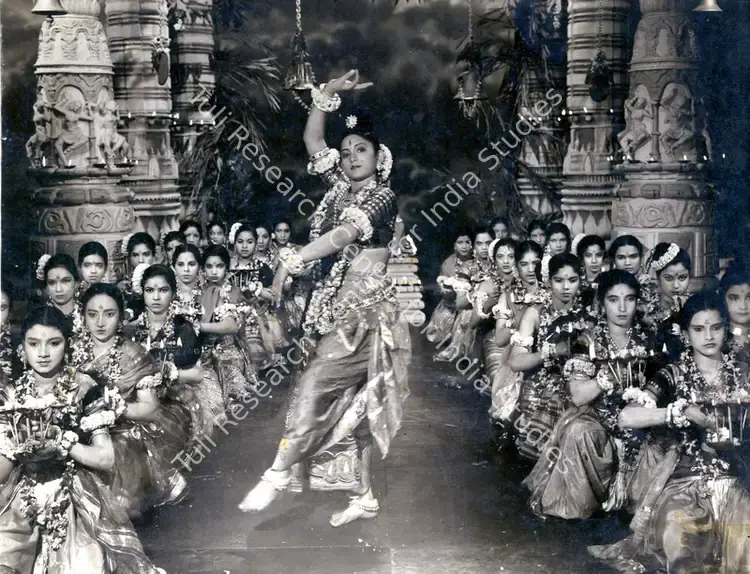 Bhatt, Shanker (Producer), Vikramaditya, 1945 | Photographic Still | CinemaEducation | 00834550