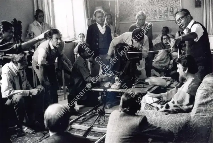 Ghosh, Nemai (Still Photographer), Shakha Proshakha, 1991 | Working Still | CinemaEducation | 00663769