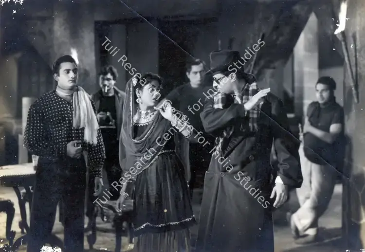 Ratra, V. (Cinematographer), House No 44, 1955 | Photographic Still | CinemaEducation | 00831609