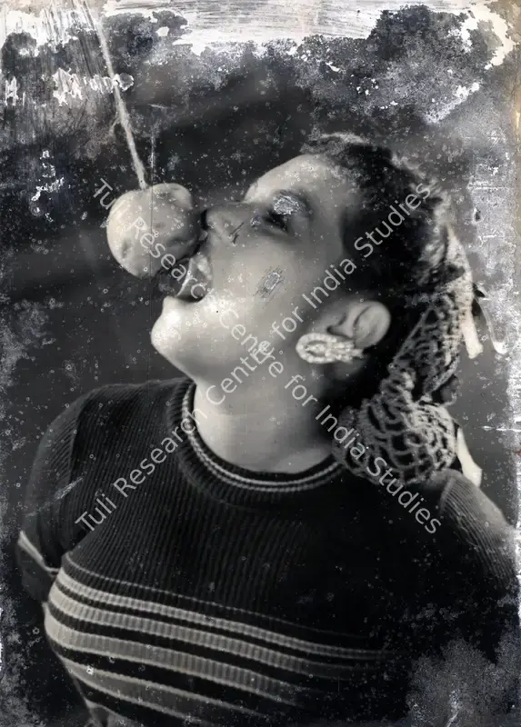 Issac, P. (Cinematographer), Jugnu, 1947 | Photographic Still