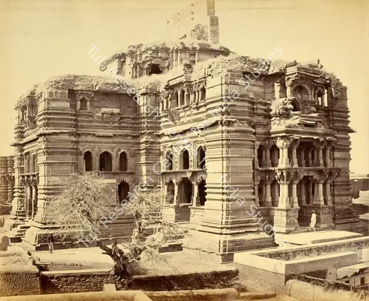 Bourne, Samuel (Photographer). Ancient Hindoo Temple at Bindrabund (Vrindavan). Albumen print pasted on mount, c.1865-1866 | Antiquarian Photograph | Photography | 00115950