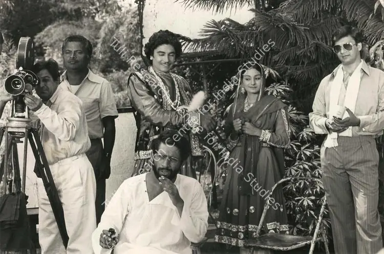 Nihalani, Govind (Cinematographer), Bhumika, 1976. Naseeruddin Shah, Anant Nag And Others On The Sets | Working Still | CinemaEducation | 00677755