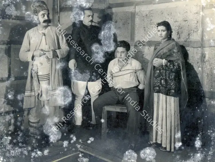 Bhatt, Balwant (Director), Jodidar, 1950 | Photographic Still | CinemaEducation | 00831858