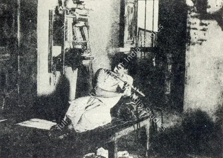 Mitra, Subrata (Cinematographer), Aparajito, 1956. Unemployed Bachelor in Calcutta | Photographic Still, Journal of Arts & Ideas, January 1993 | CinemaEducation | 00710312