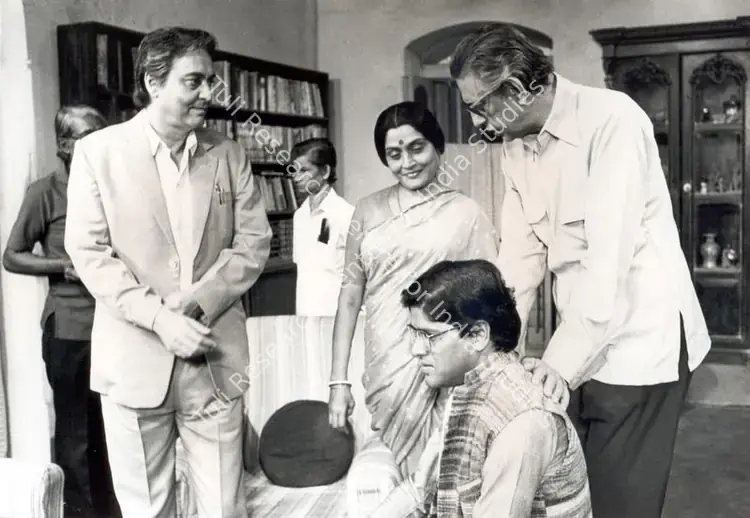 Ghosh, Nemai (Still Photographer), Ganashatru, 1990 | Working Still | CinemaEducation | 00663695