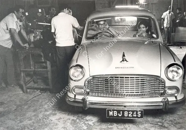 Ghosh, Nemai (Still Photographer), Seema Baddha, 1971 | Working Still | CinemaEducation | 00663759