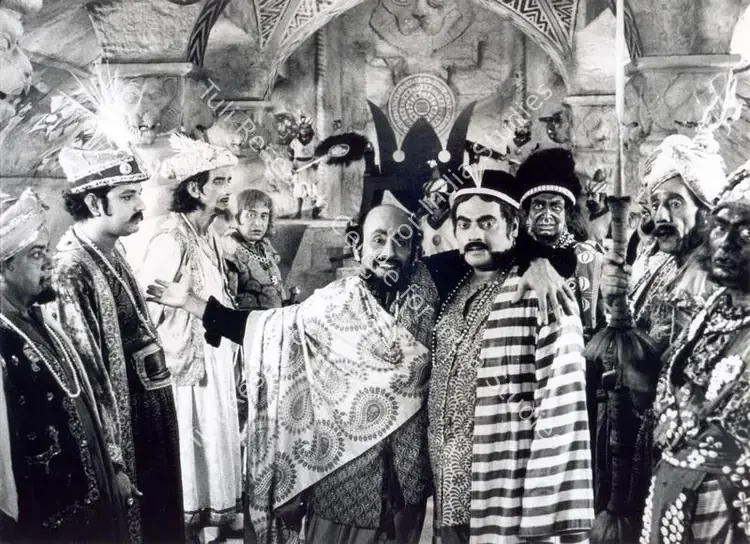 Roy, Soumendu (Cinematographer), Goopy Gyne Bagha Byne, 1969 | Photographic Still | CinemaEducation | 00663326