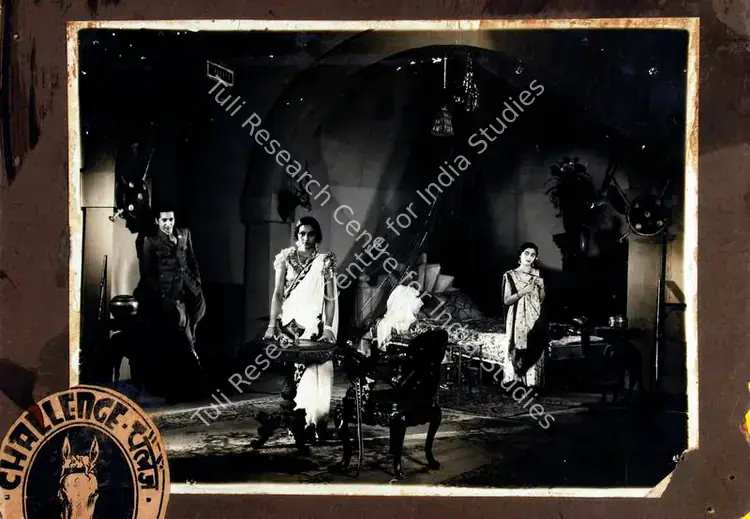 Bhatt, Balwant (Director), Challenge, 1937 | Photographic Still | CinemaEducation | 00830674
