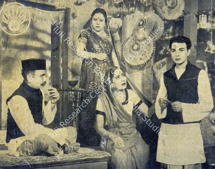 Divecha, Dwarka (Cinematographer), Rattan, 1944 | Photographic Still | CinemaEducation | 00833772