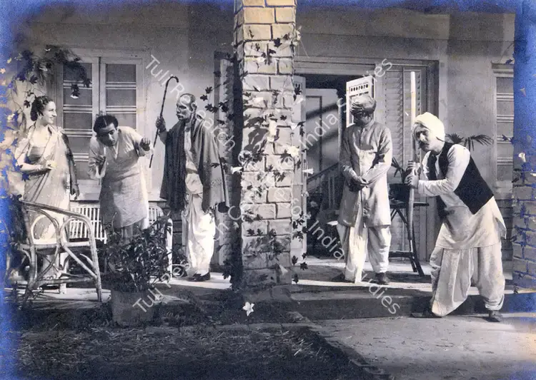 Bhatt, Nanabhai (Director), Mouj, 1943 | Photographic Still | CinemaEducation | 00832507