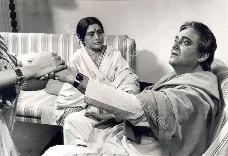Malik, Ravi (Cinematographer), Ganashatru, 1990 | Photographic Still | CinemaEducation | 00663279