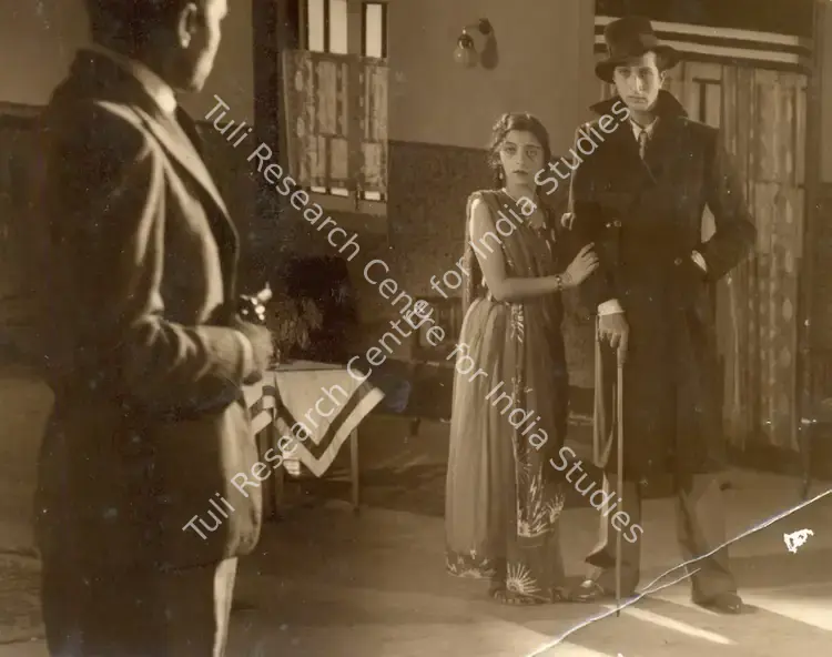Bhatt, Shanker (Producer), Passing Show, 1936 | Photographic Still | CinemaEducation | 00839612