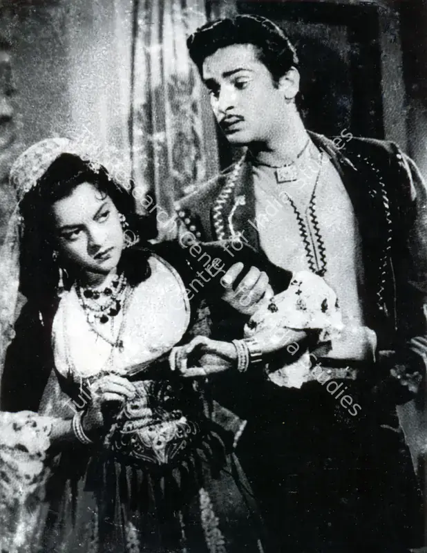 Amarnath, K. (Producer), Mehbooba, 1954 | Photographic Still | CinemaEducation | 00832354