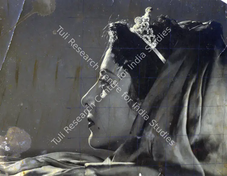 Naik, Saju (Cinematographer), Amber, 1952 | Photographic Still | CinemaEducation | 00829962