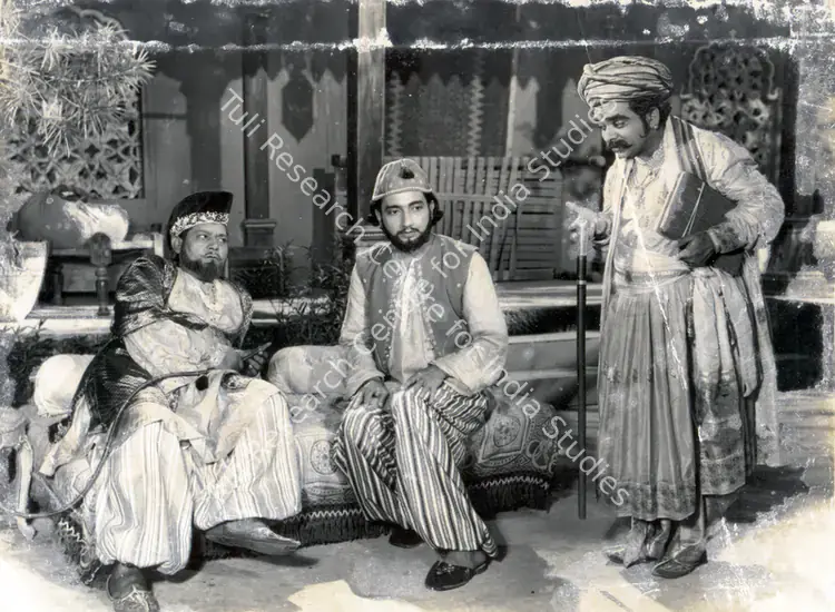 Avadhut, V. (Cinematographer), Mirza Ghalib, 1954 | Photographic Still | CinemaEducation | 00832453