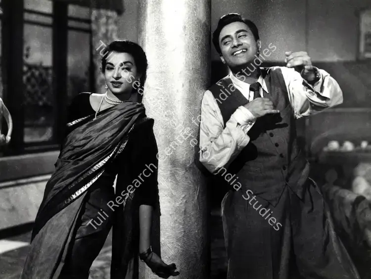 Ratra, V. (Cinematographer), Funtoosh, 1956 | Photographic Still | CinemaEducation | 00831319