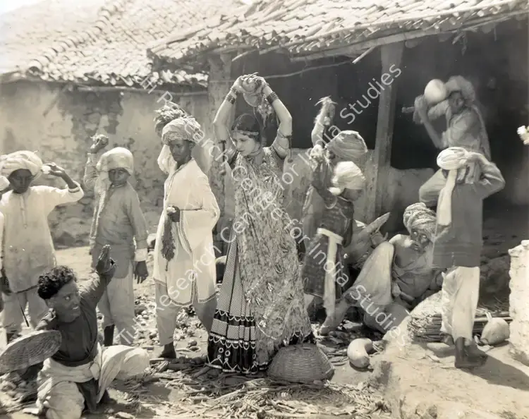 Irani, Adi M. (Cinematographer), Sulochana, 1933 | Photographic Still | CinemaEducation | 00834954