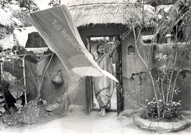 Roy, Soumendu (Cinematographer), Ashani Sanket, 1973 | Photographic Still | CinemaEducation | 00662979