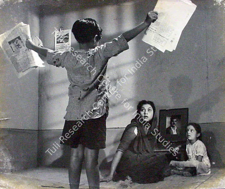 Nene, Raja (Director), Pehli Tareekh, 1954 | Photographic Still | CinemaEducation | 00833240